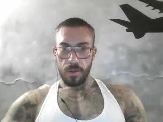 Freechat lucias_crawford on Flirt4Free