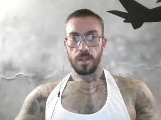 Freechat lucias_crawford on Flirt4Free
