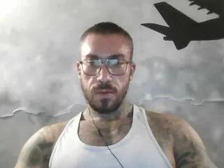 Freechat lucias_crawford on Flirt4Free