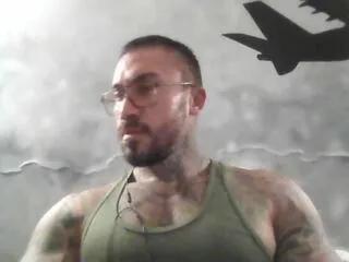 Freechat lucias_crawford on Flirt4Free