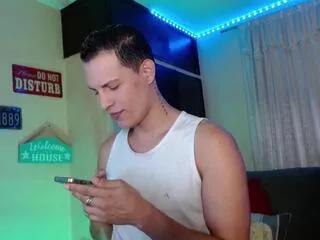 Offline martin_francoo on Flirt4Free