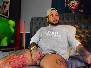 Offline mateo_sexx on Flirt4Free