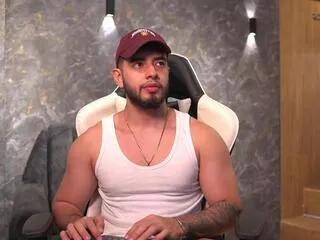 Freechat nick_vans on Flirt4Free