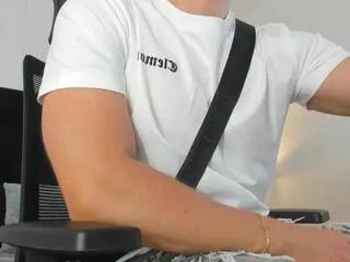 Offline nico_bellini on Flirt4Free