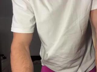 Freechat noah_sandler on Flirt4Free