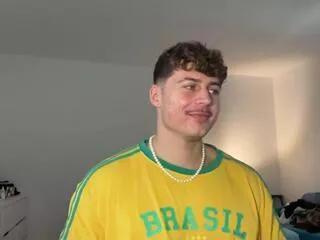 Freechat noah_sandler on Flirt4Free