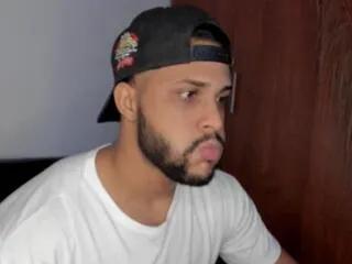 Offline pier_simons on Flirt4Free