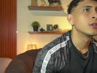Offline ryan_walker on Flirt4Free