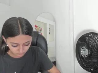 Freechat sarita_rios on Flirt4Free