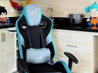 Offline titan_jones on Flirt4Free