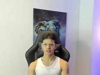 Freechat tony_petrov on Flirt4Free