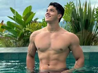 Offline travis_joplin on Flirt4Free