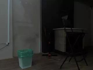 Offline zeyn_edwards on Flirt4Free