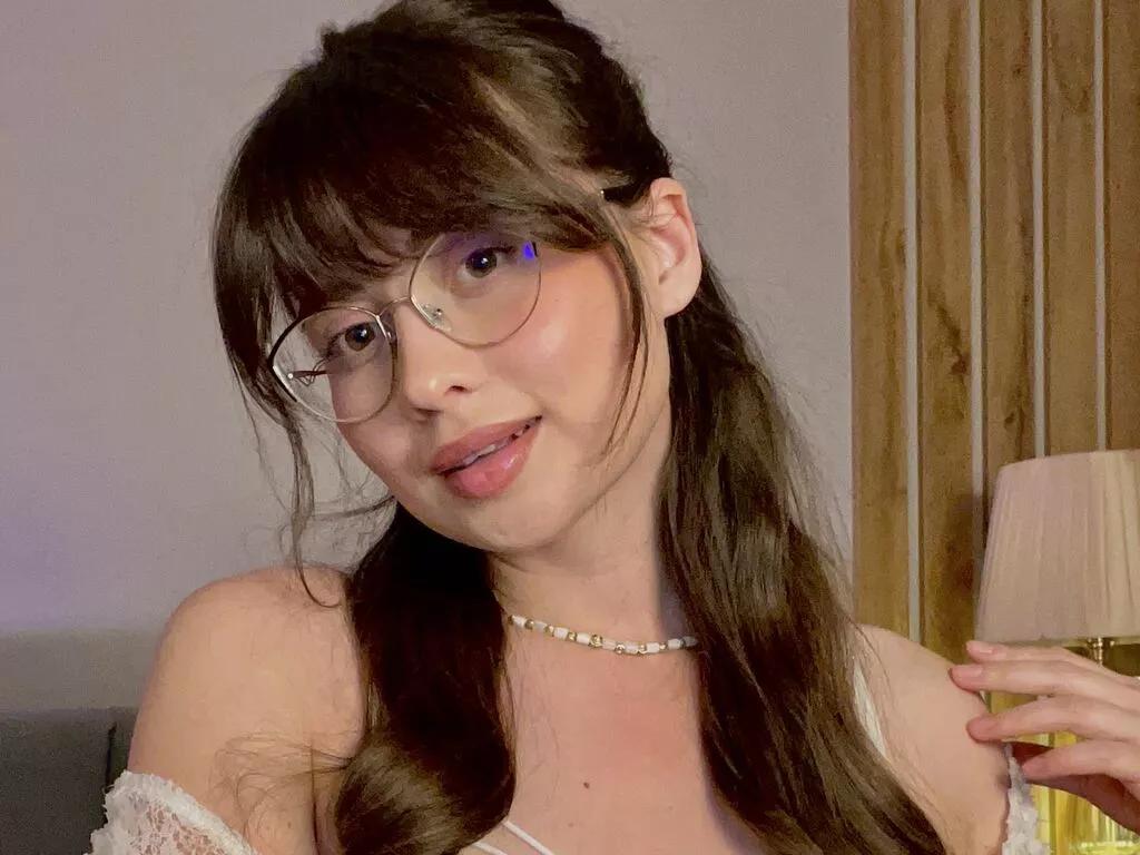 LiveJasmin AitanaMagic is Freechat AitanaMagic — cooking and eating out with beautiful view