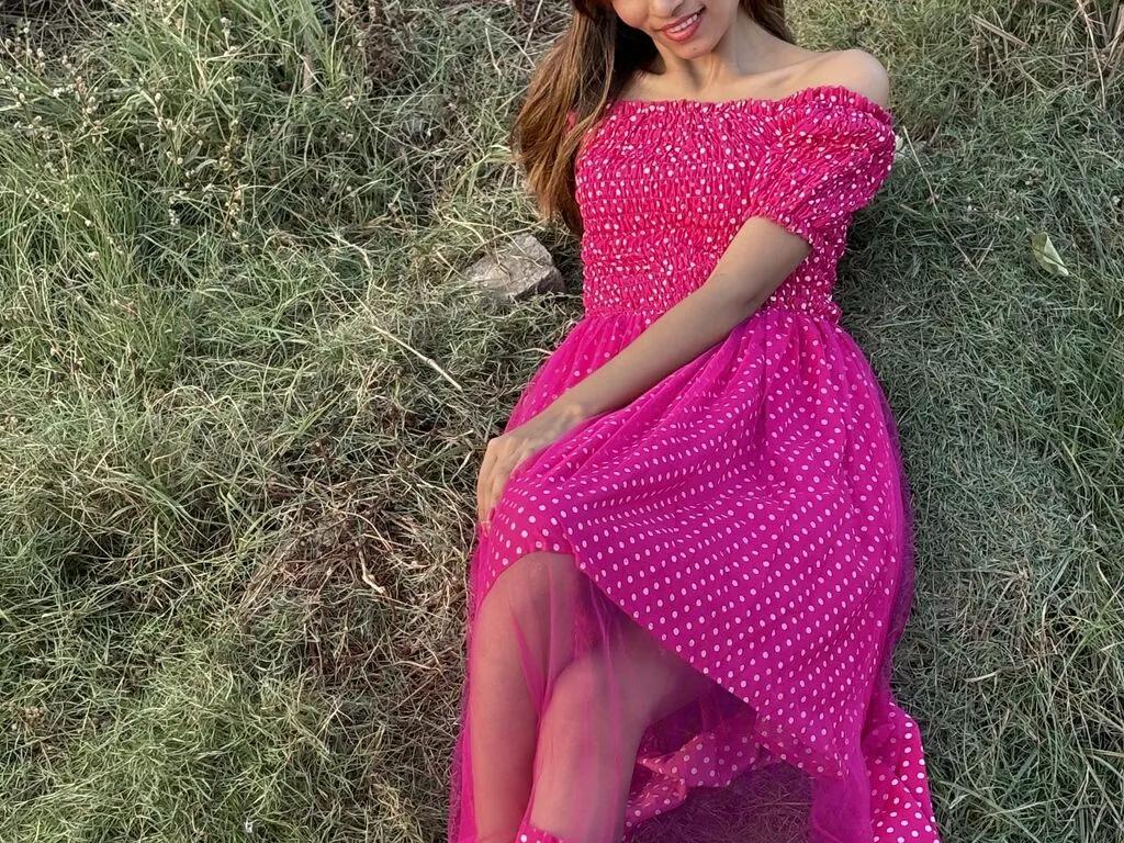 LiveJasmin AngelOne is Freechat AngelOne — I like chocolate ,ice cream, honesty, cute dogs,cats,peacock,parrot true love, grey eyes... what makes your heart  tick