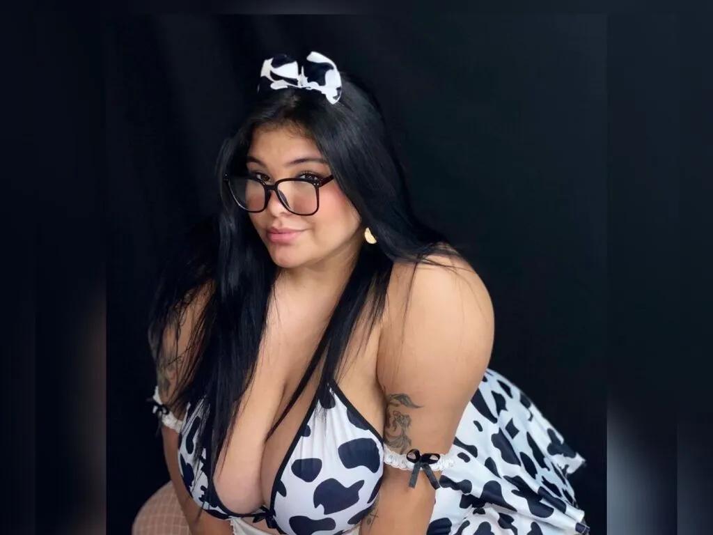 LiveJasmin CarolineSomers is Freechat CarolineSomers — With me you will find unforgettable experiences, I give the best blowjobs with deep throat, gagging and playing with a lot of saliva, I love bouncing my huge tits, I do foot shows, role-playing games, and I specializeinbondage.