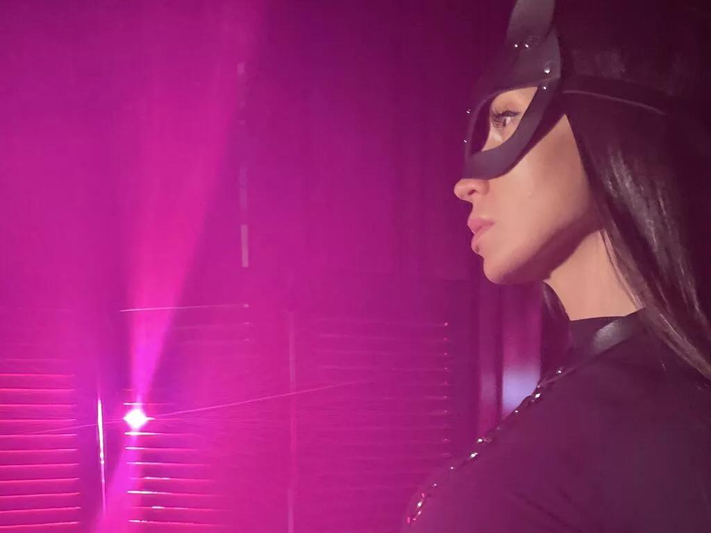 LiveJasmin LeilaNyman is Private LeilaNyman — I love obedient boys, I like it when they kiss my beautiful legs. My fetish is for beauty and aesthetics. I love sexting