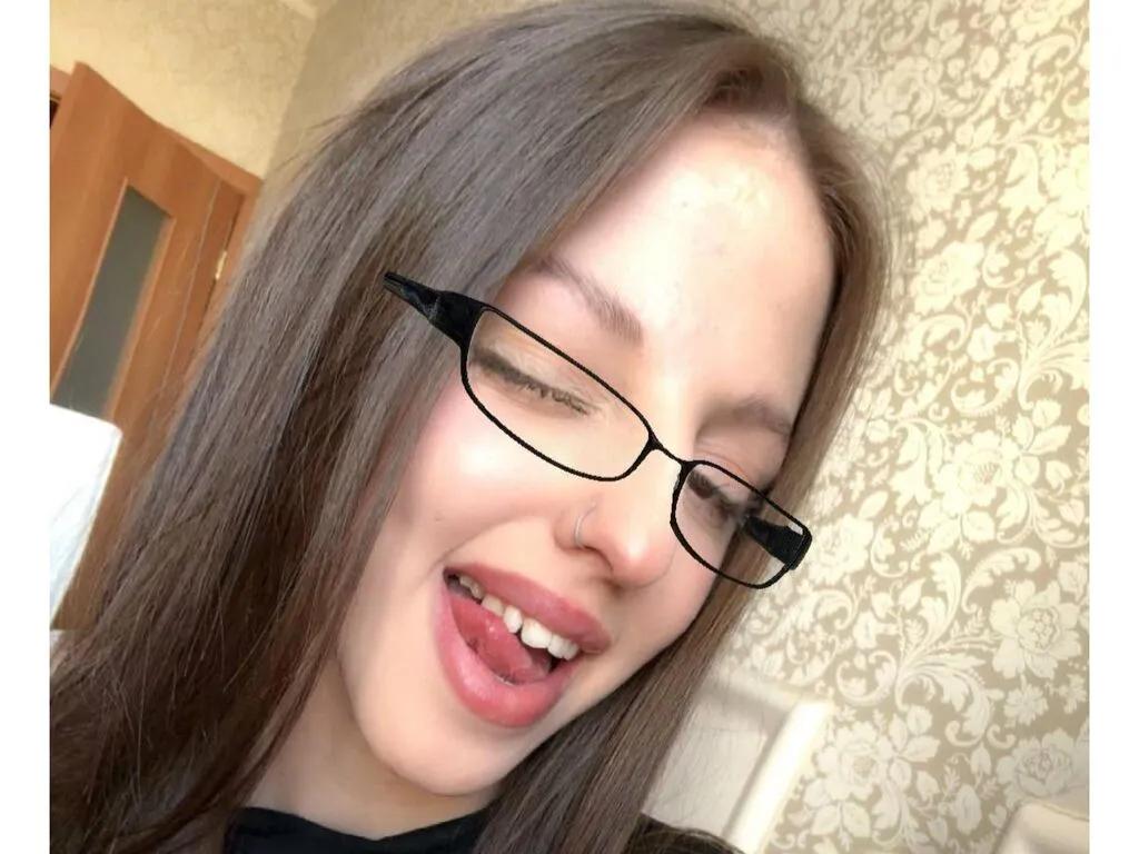 MaryannaLehane — I love sports and walking in warm weather, I love visiting museums, I like looking at paintings and more ^^ 
I love  ice cream and I love minis
