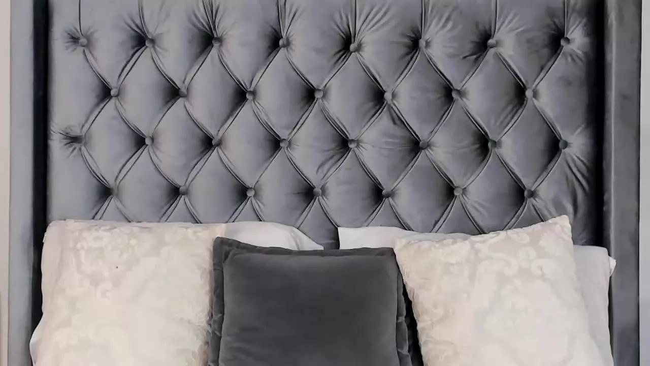 Offline AmelieGrace on Streamray