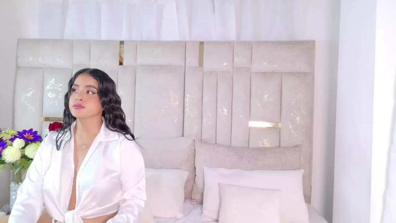 Offline AmelieGrace on Streamray