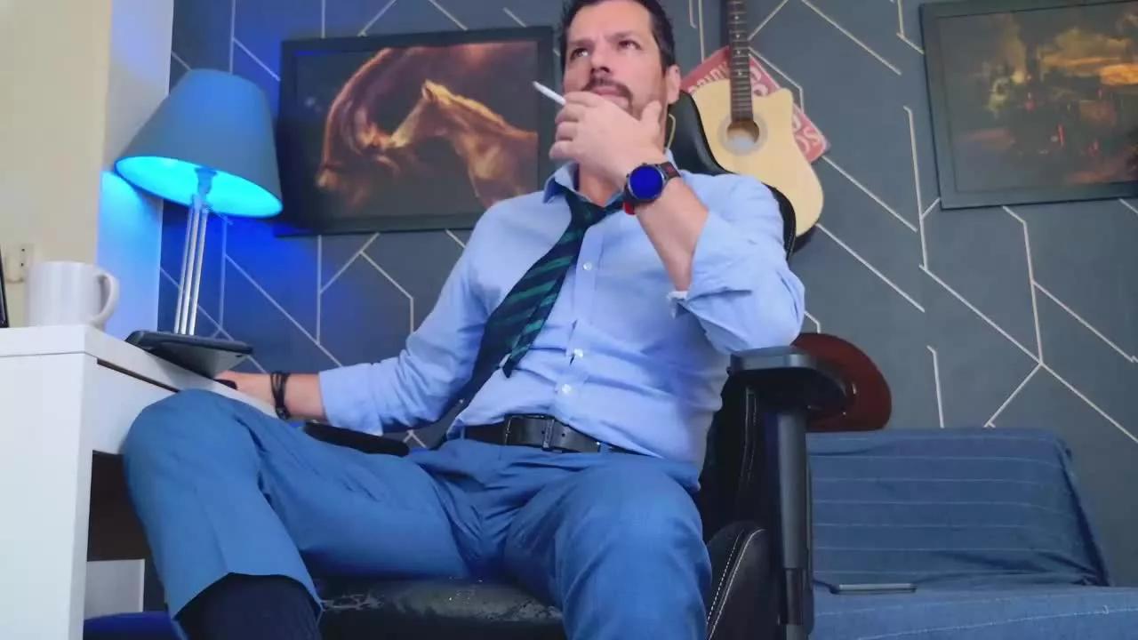 Offline ChristianNude1 on Streamray