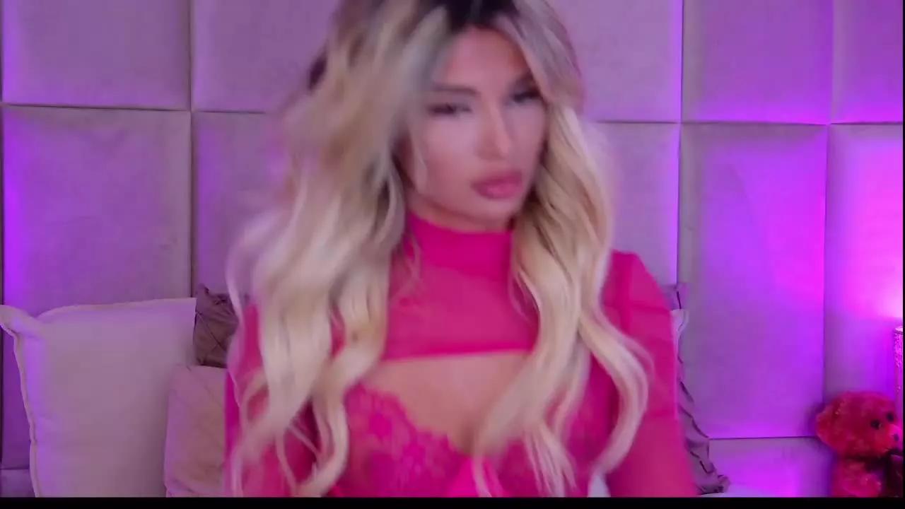 Offline ClaraKanne on Streamray