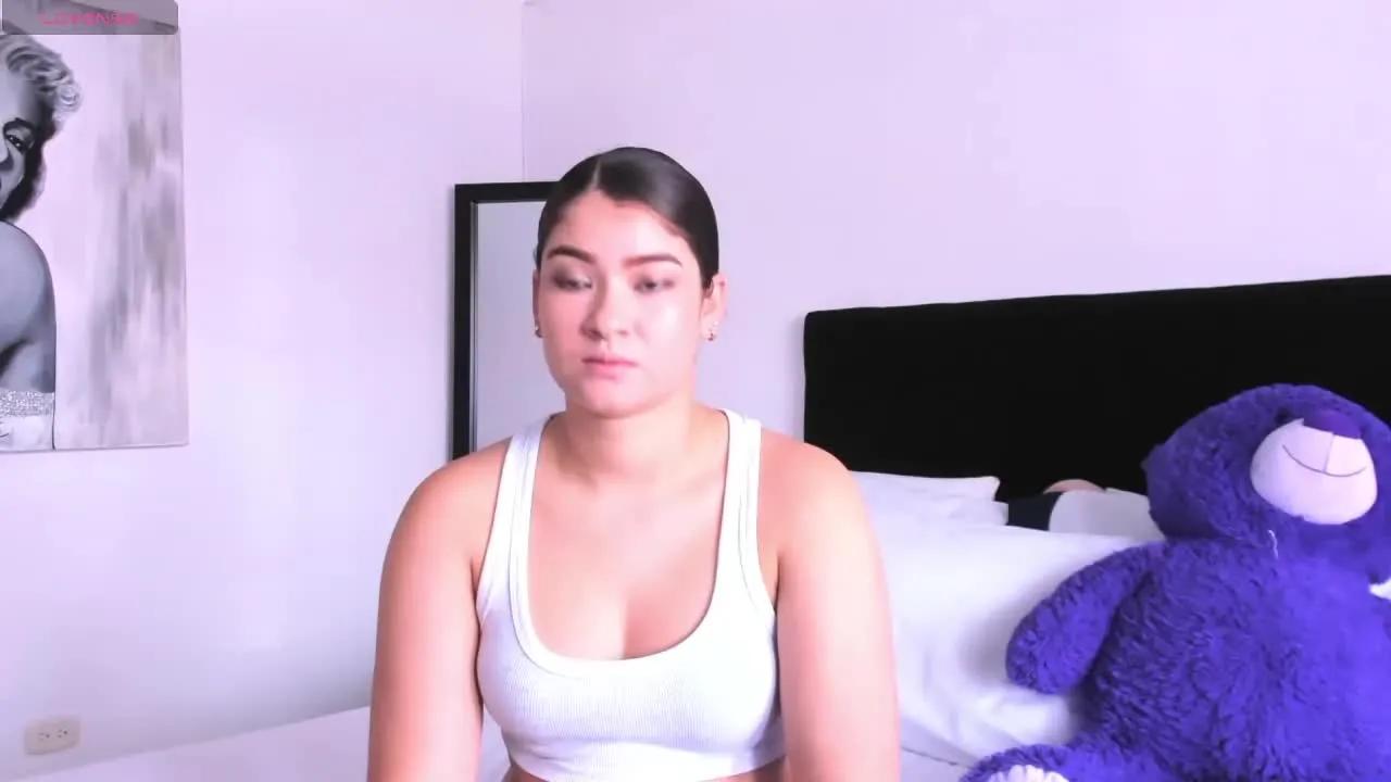 Offline Dasha_01 on Streamray