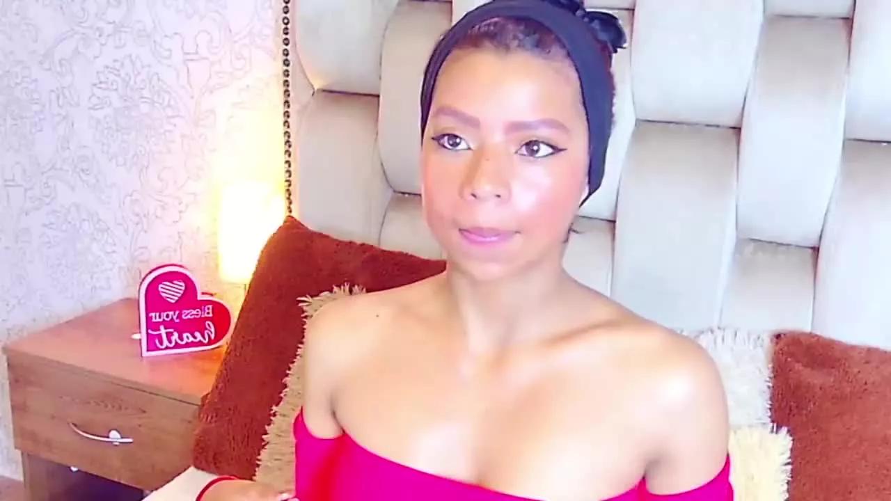 Offline Emily_Biz on Streamray