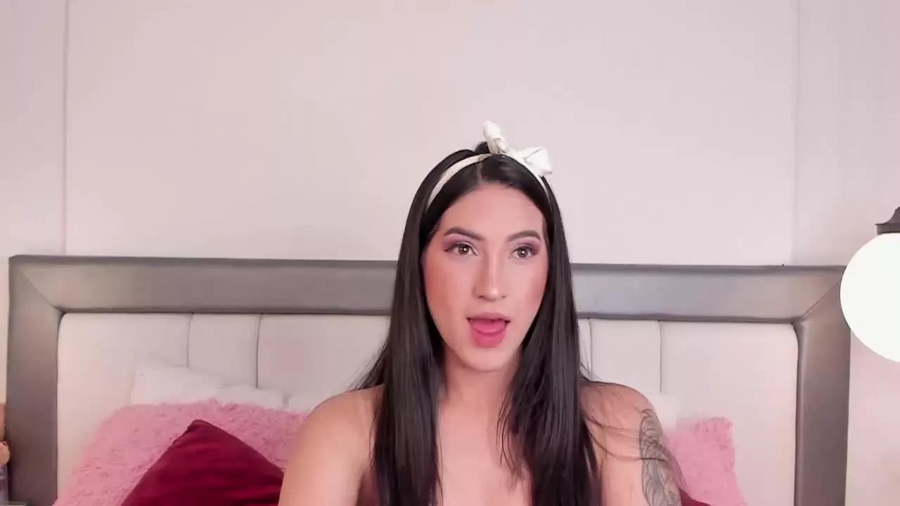 Offline Maddie_hart on Streamray