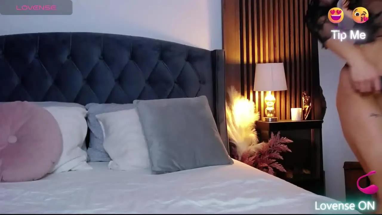 ReneeRose — Freechat on Streamray