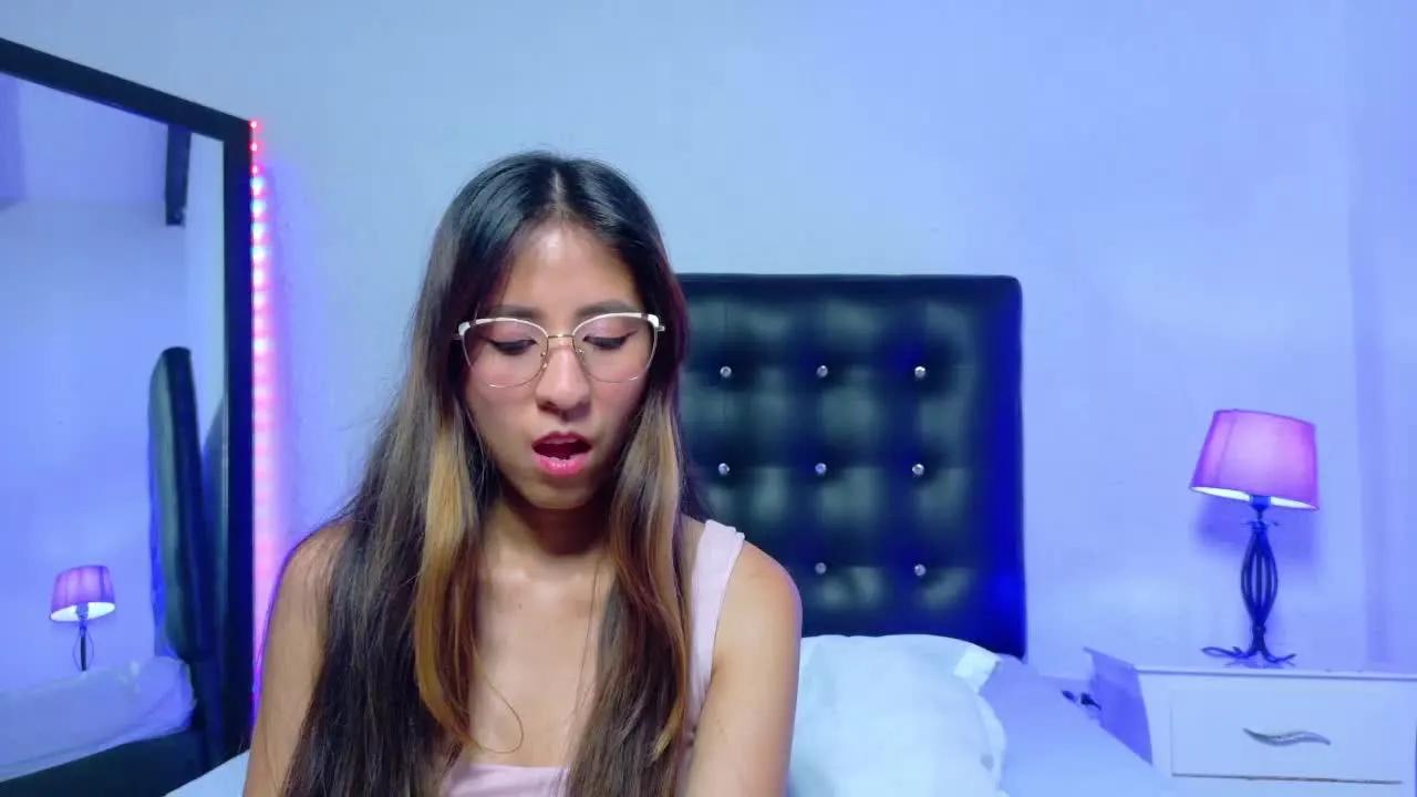 Offline skinny_hottie on Streamray