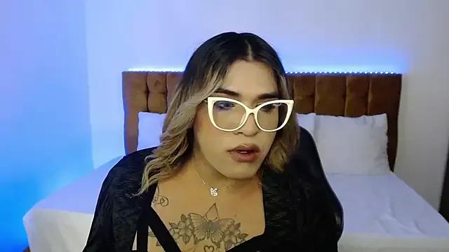 Freechat alexiaaross on StripChat