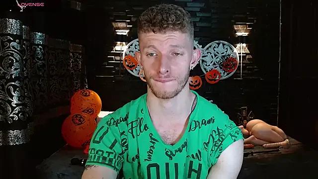 Freechat andrewxbi on StripChat