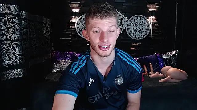 Freechat andrewxbi on StripChat