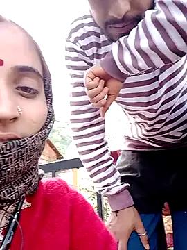 Freechat bold-couple on StripChat