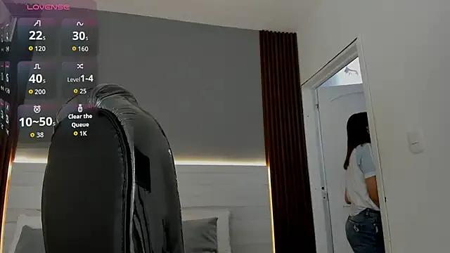 Freechat Emmy_Meadows on StripChat