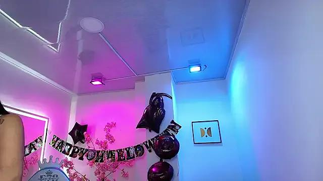 StripChat Gabriela_milani is Freechat Gabriela_milani — Show boobs + pinch nipples