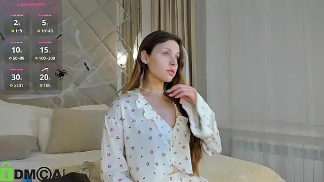 StripChat Hina_Smith is Freechat Hina_Smith — Take off your T-shirt