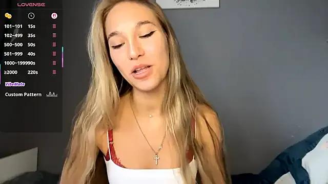 Private LeilaBilberry on StripChat