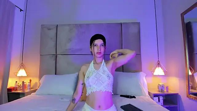 StripChat lucianasmith_ is Freechat lucianasmith_ — birthday kiss