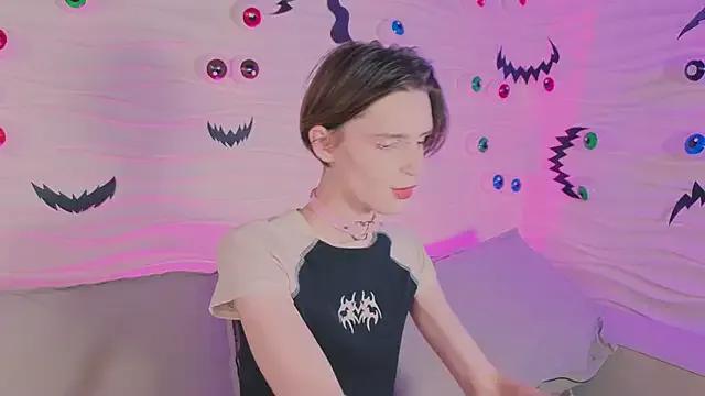 madi_snow — dildo in my ass