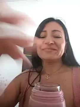 Freechat maturexxxnaughty on StripChat