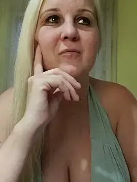 Freechat Mayci1984 on StripChat