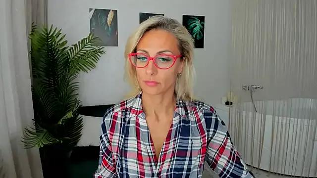 Freechat MuseOfStage on StripChat