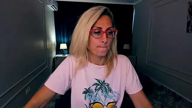 Freechat MuseOfStage on StripChat