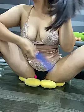 NANA_199k on StripChat 