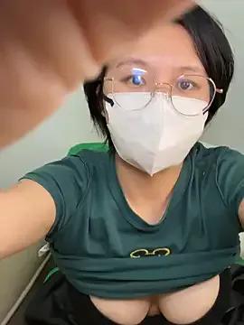 Freechat pumpkin_91 on StripChat