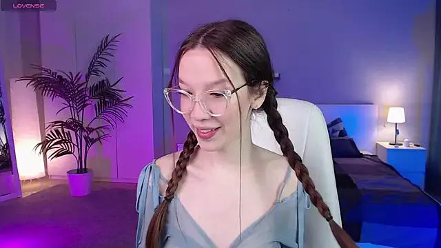 Freechat Shriya_Sarann on StripChat