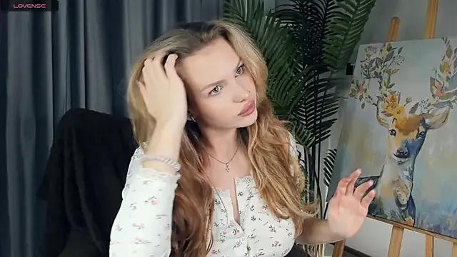 SilentHowl — Lower the shorts and tease the ass