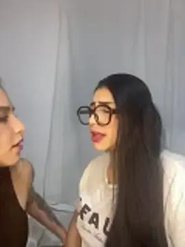 Sweet_and_Rous0 — lesbian hot show